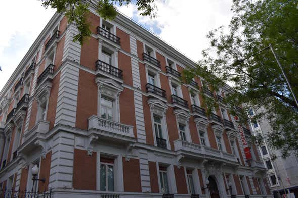 Entrada a la Fundación MAPFRE de Madrid