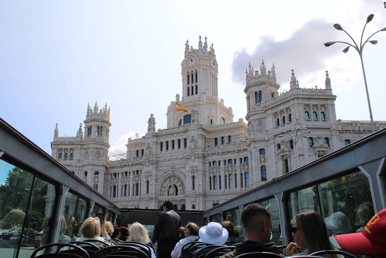 Admirando el ayuntamiento de Madrid